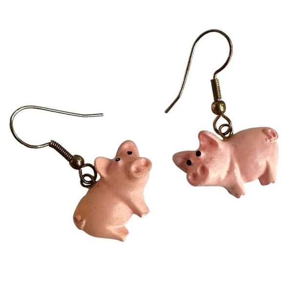 Pink pig drop earrings - Picture 3 of 9